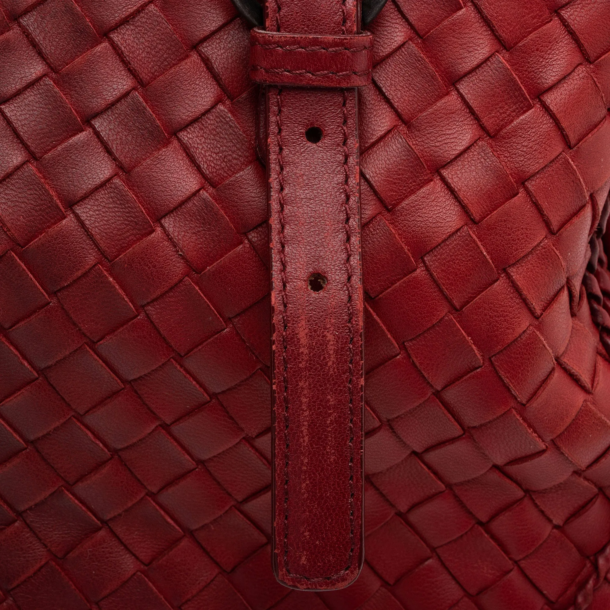 Bottega Veneta Intrecciato Nappa Montaigne Satchel (SHF-CMvIGO)