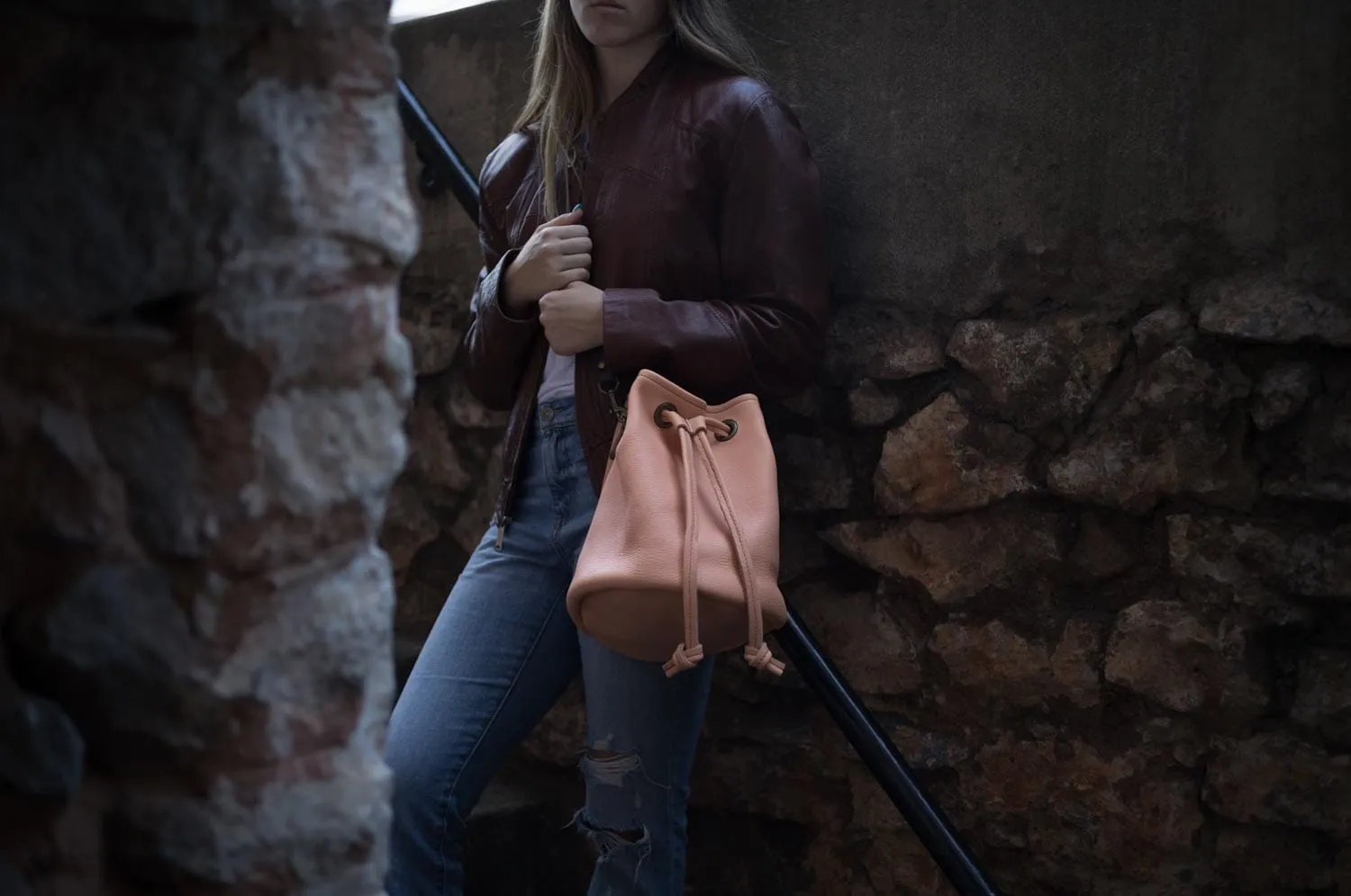 LEATHER BUCKET BAG - LARGE - PEACH FUZZ - IN STOCK