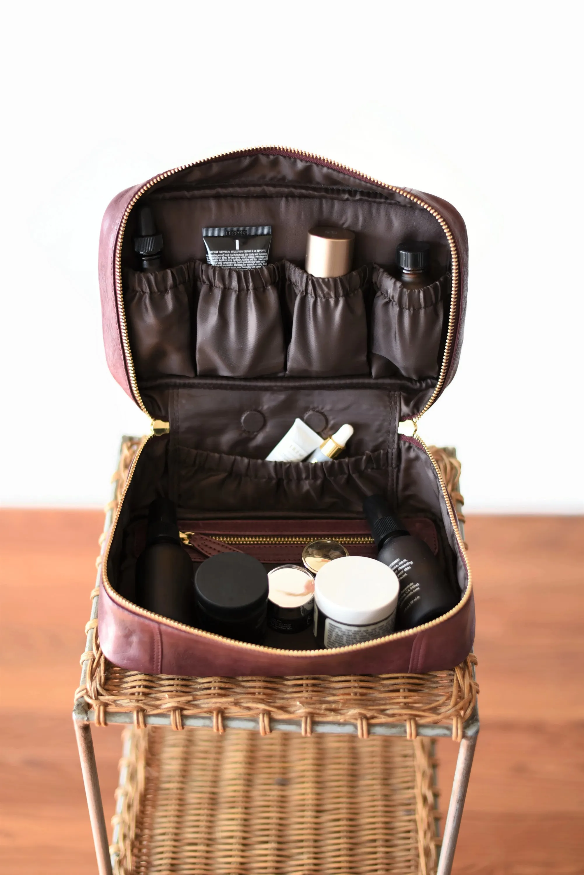 Toiletry Bag - Wine